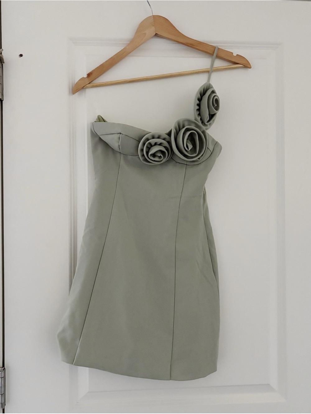 NWT Peppermayo Sweetpea Rosette Mini Dress Sage One Shoulder Feminine - Picture 5 of 11